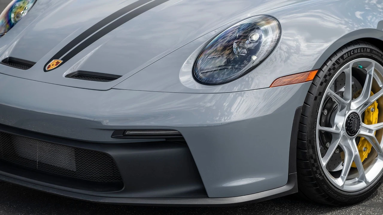 2024 Porsche 992 GT3 - Image 28 of 31