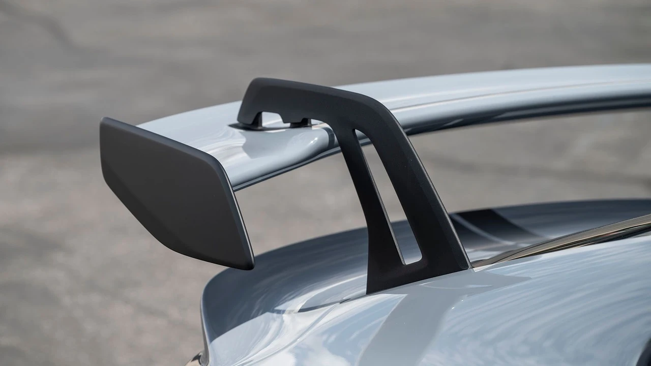2024 Porsche 992 GT3 - Image 31 of 31