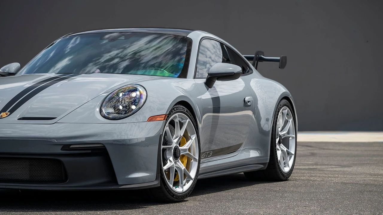 2024 Porsche 992 GT3 - Image 13 of 31