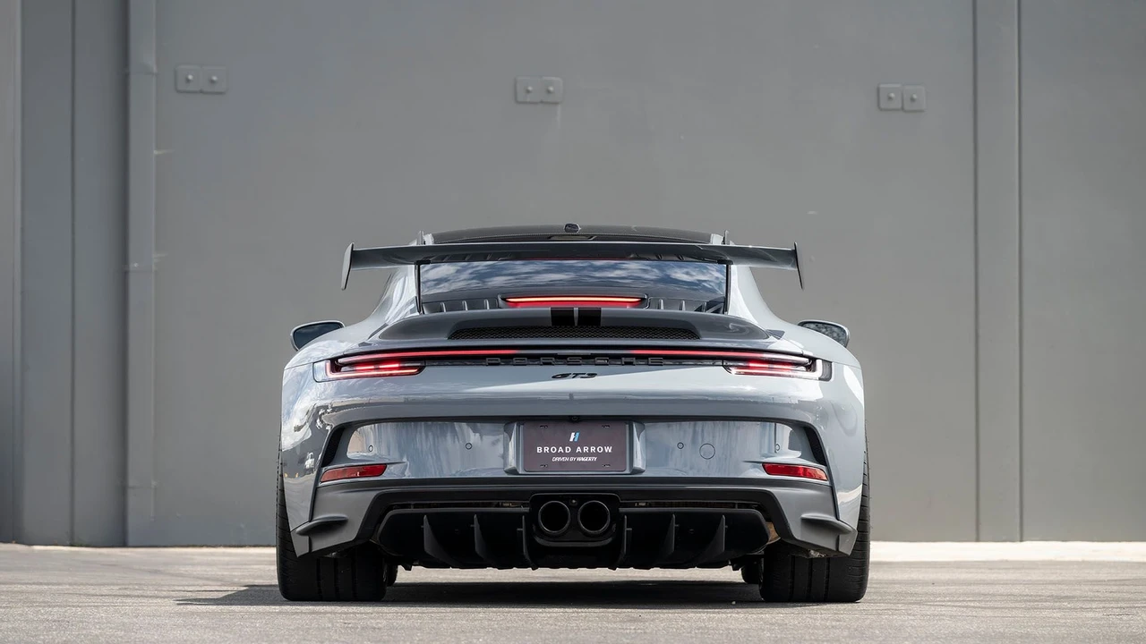 2024 Porsche 992 GT3 - Image 5 of 31