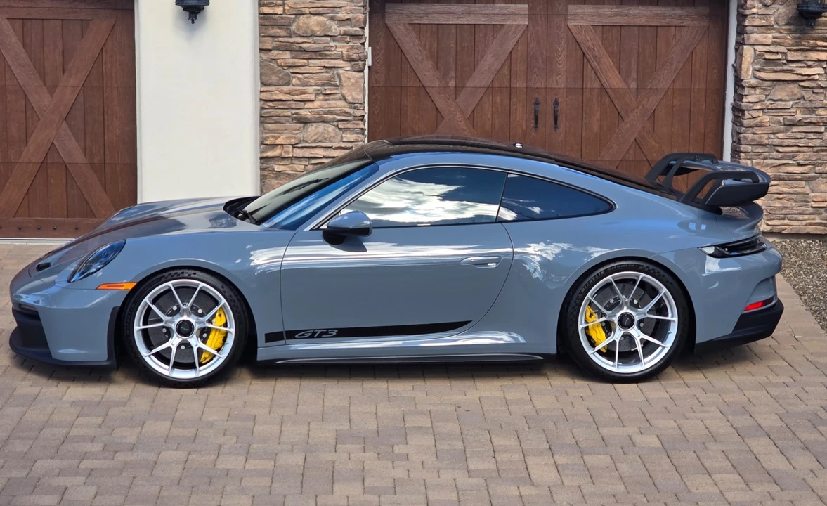 2024 Porsche 992 GT3 - Image 2 of 11