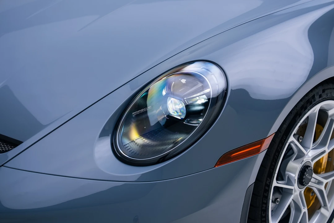 2024 Porsche 992 GT3 - Image 11 of 21
