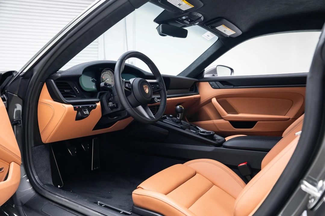 2024 Porsche 992 GT3 - Image 2 of 21