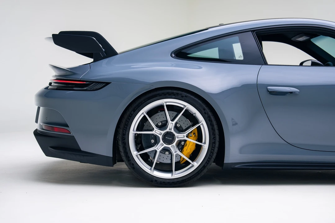 2024 Porsche 992 GT3 - Image 20 of 21