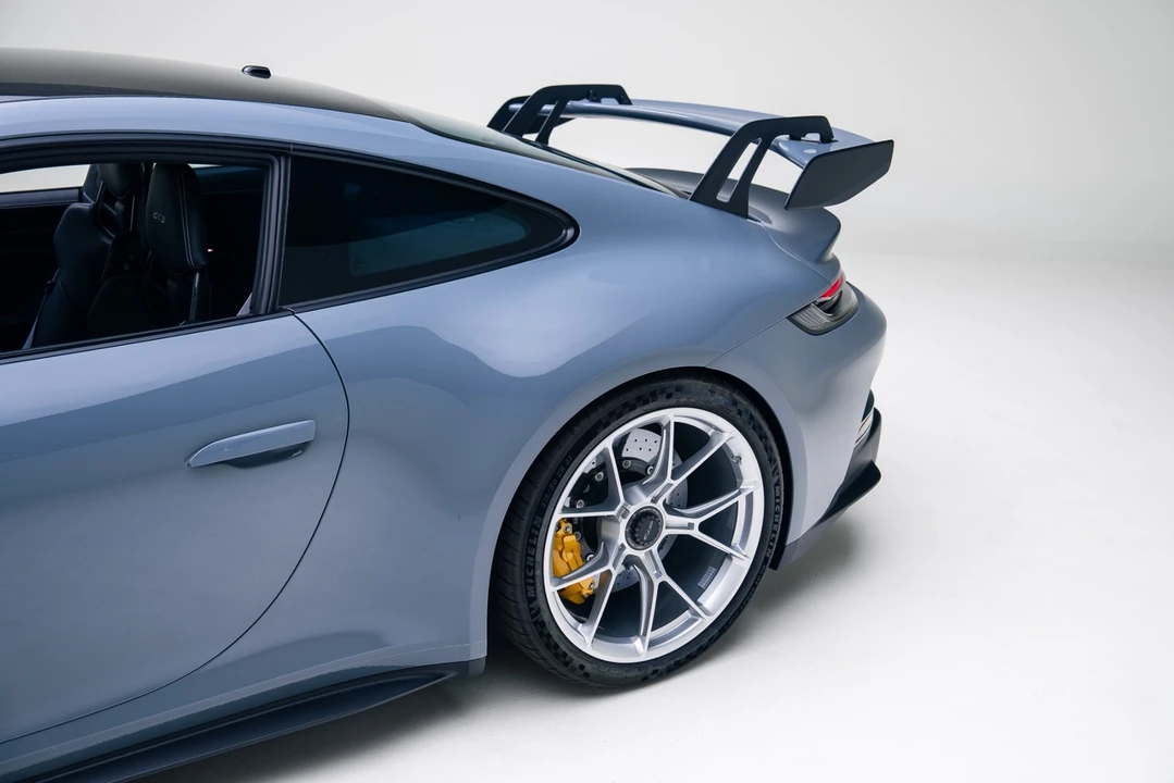 2024 Porsche 992 GT3 - Image 16 of 21