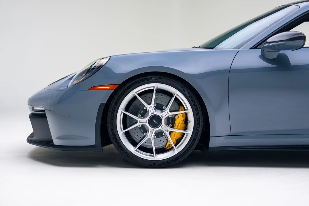 2024 Porsche 992 GT3 - Image 14 of 21