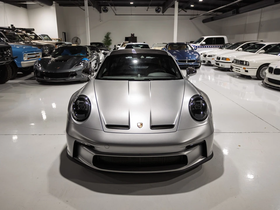 2024 Porsche 992 GT3 - Image 2 of 13