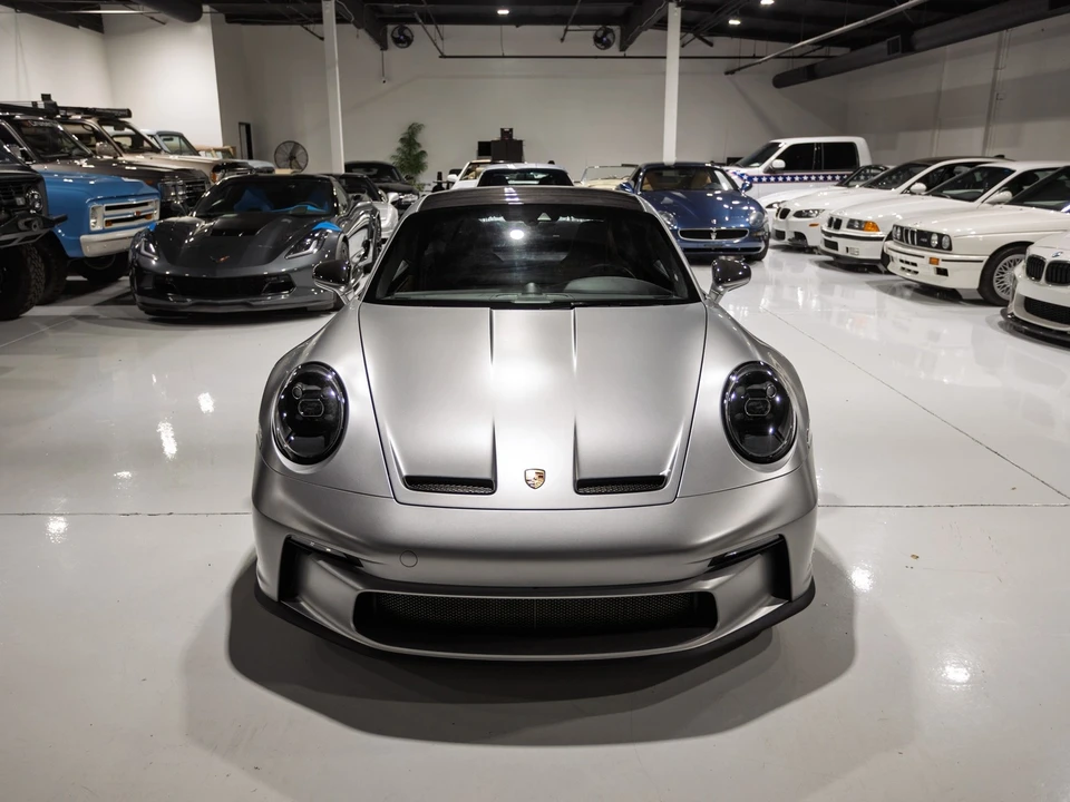 2024 Porsche 992 GT3 - Image 2 of 13