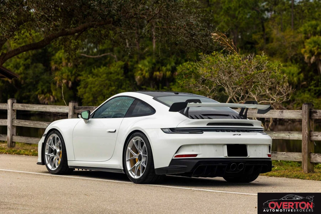 2024 Porsche 992 GT3 - Image 3 of 31