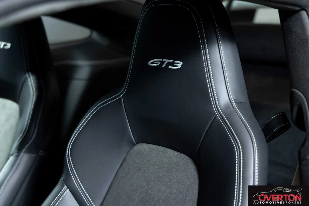 2024 Porsche 992 GT3 - Image 17 of 31