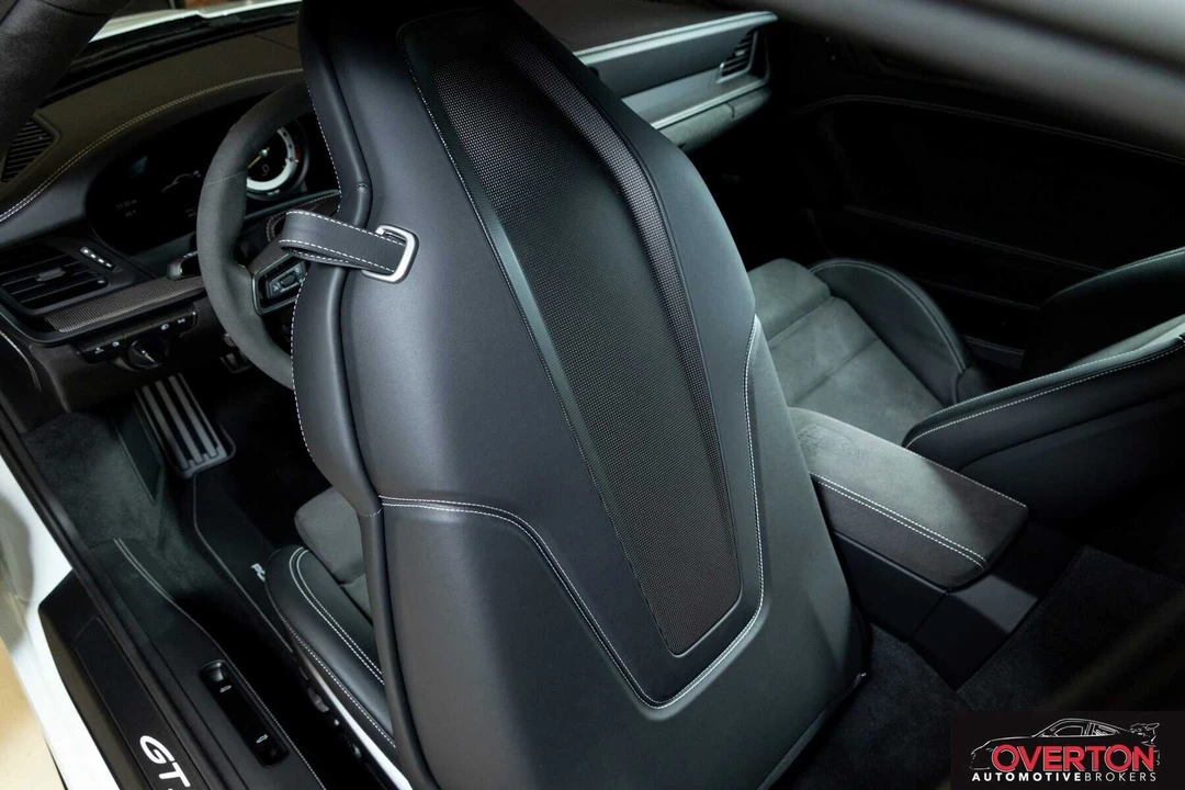2024 Porsche 992 GT3 - Image 18 of 31