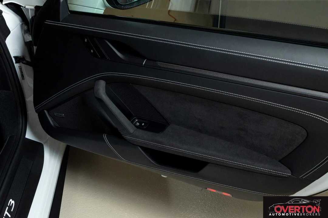 2024 Porsche 992 GT3 - Image 26 of 31