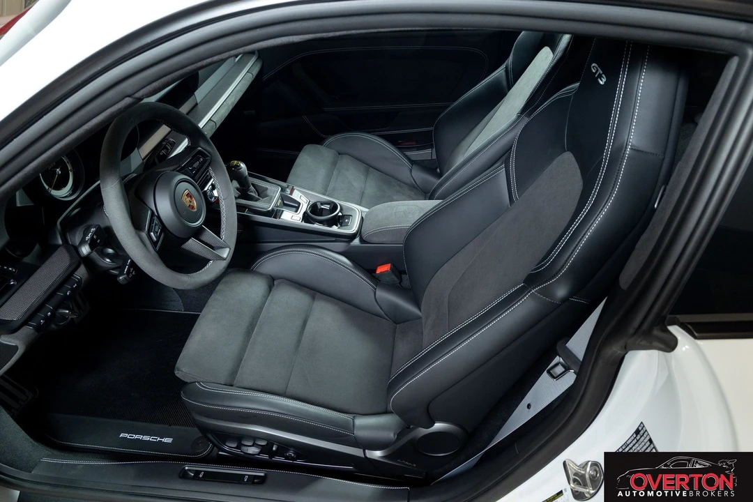 2024 Porsche 992 GT3 - Image 11 of 31