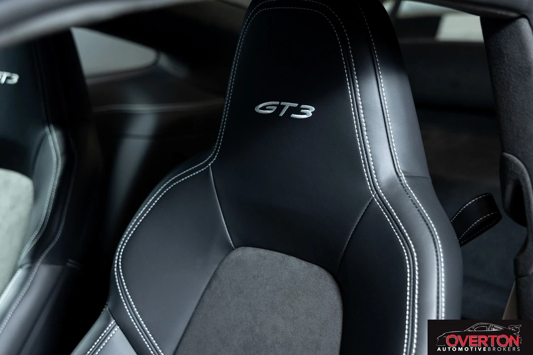 2024 Porsche 992 GT3 - Image 18 of 31