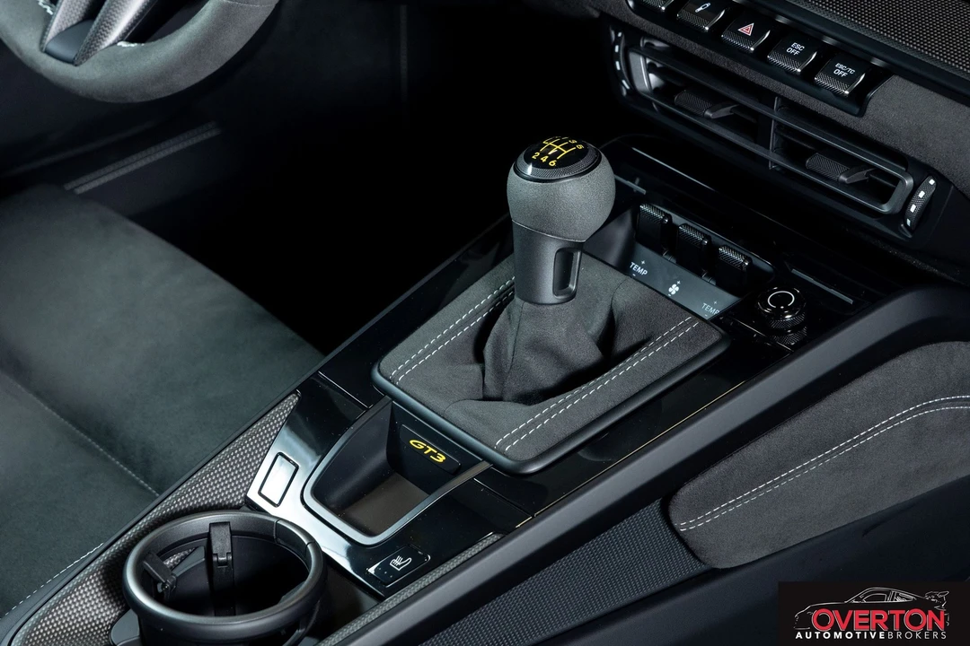 2024 Porsche 992 GT3 - Image 22 of 31