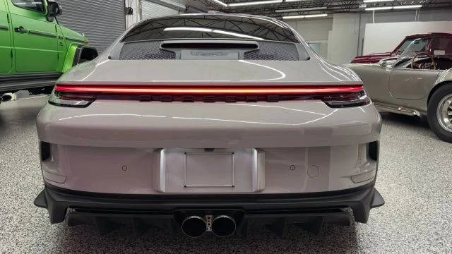 2024 Porsche 992 GT3 - Image 17 of 21