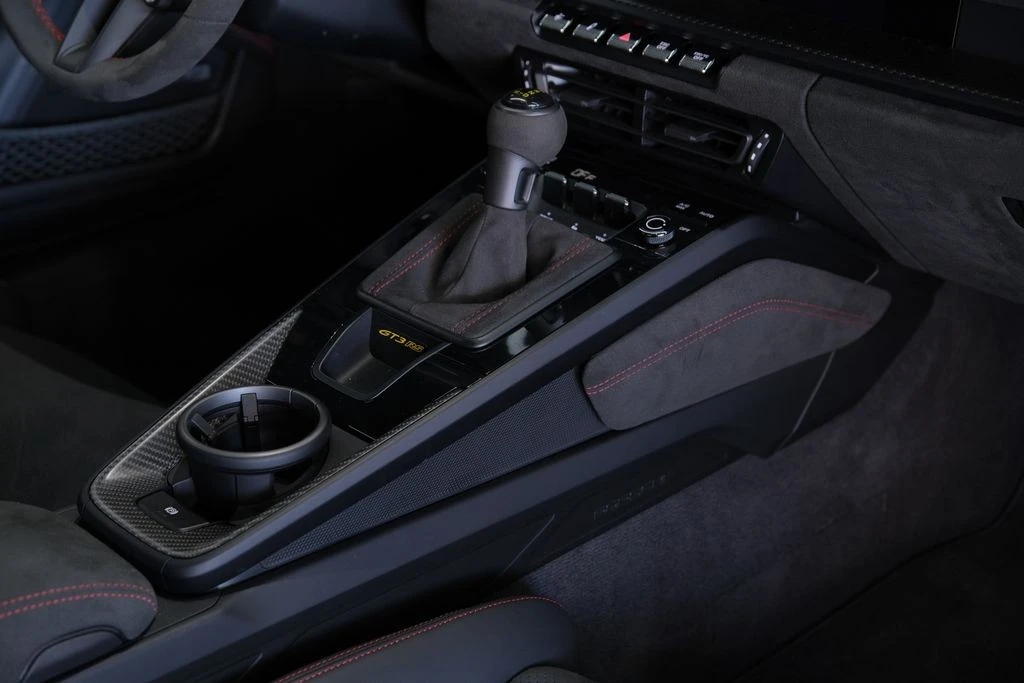 2024 Porsche 911 - Image 29 of 31