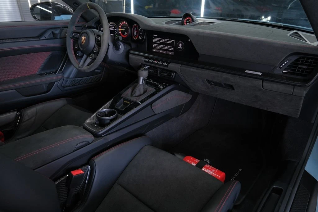 2024 Porsche 911 - Image 28 of 31