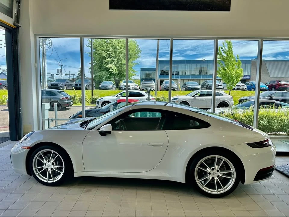 2024 Porsche 992 Carrera - Image 4 of 6