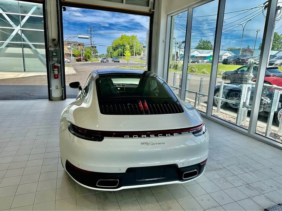 2024 Porsche 992 Carrera - Image 2 of 6