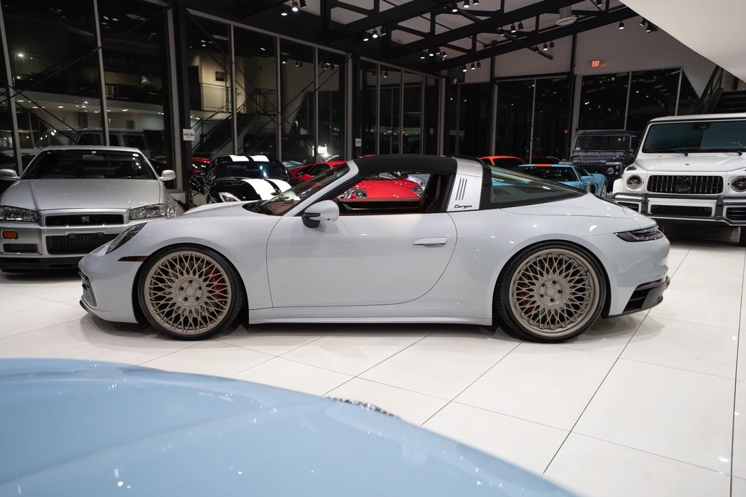 2024 Porsche 992 Carrera - Image 3 of 31