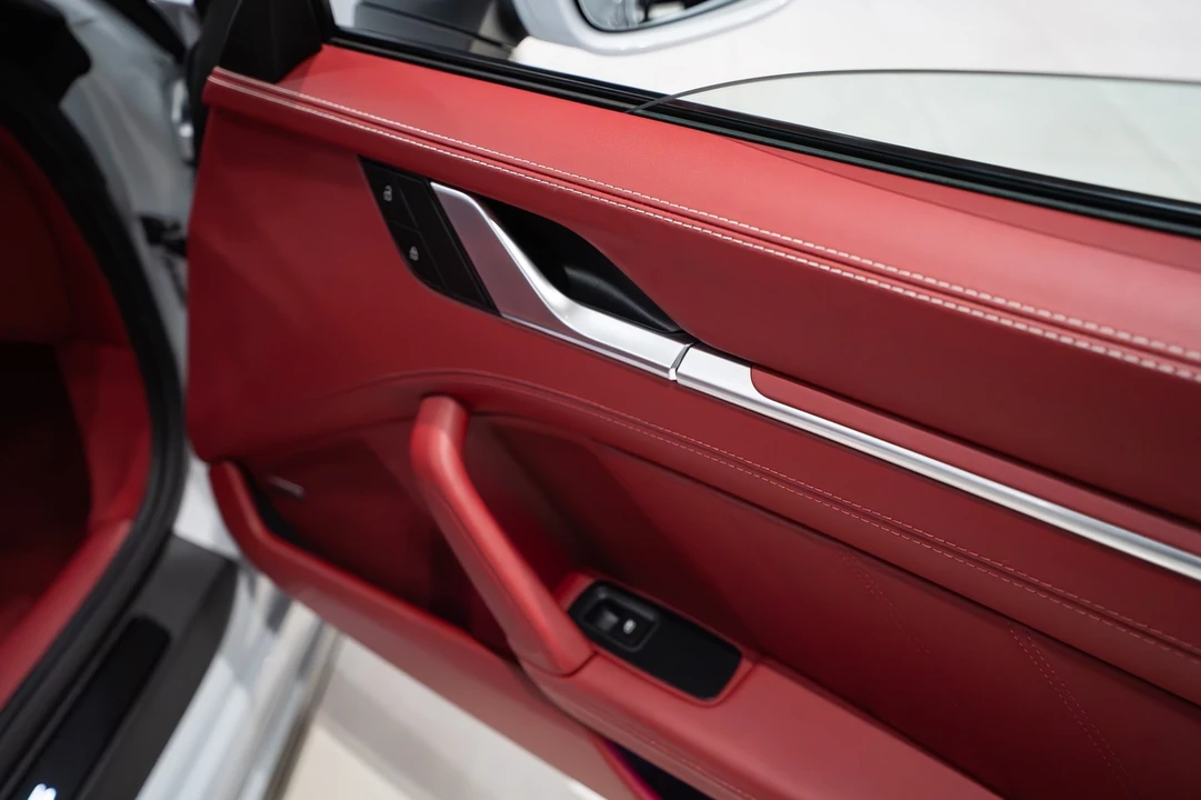 2024 Porsche 992 Carrera - Image 31 of 31