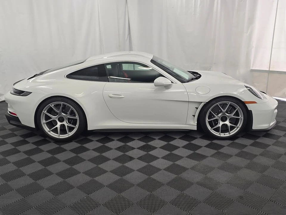 2024 Porsche 992 S/T - Image 8 of 31
