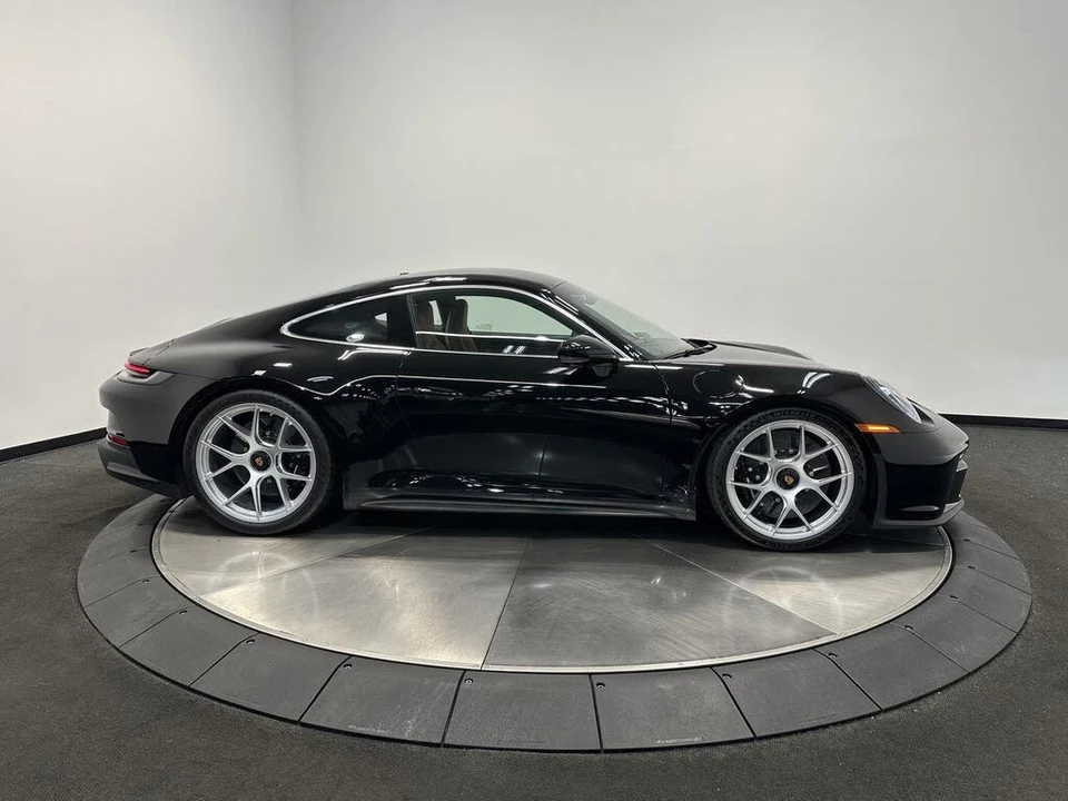2024 Porsche 992 S/T - Image 8 of 31
