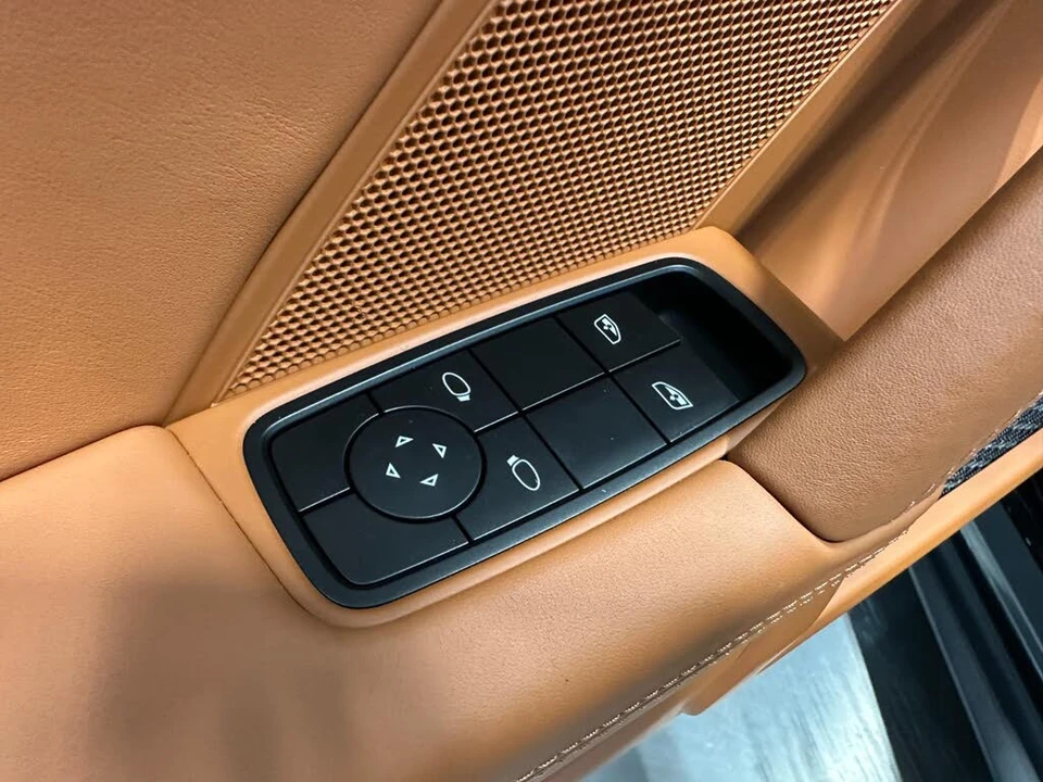 2024 Porsche 992 S/T - Image 19 of 31