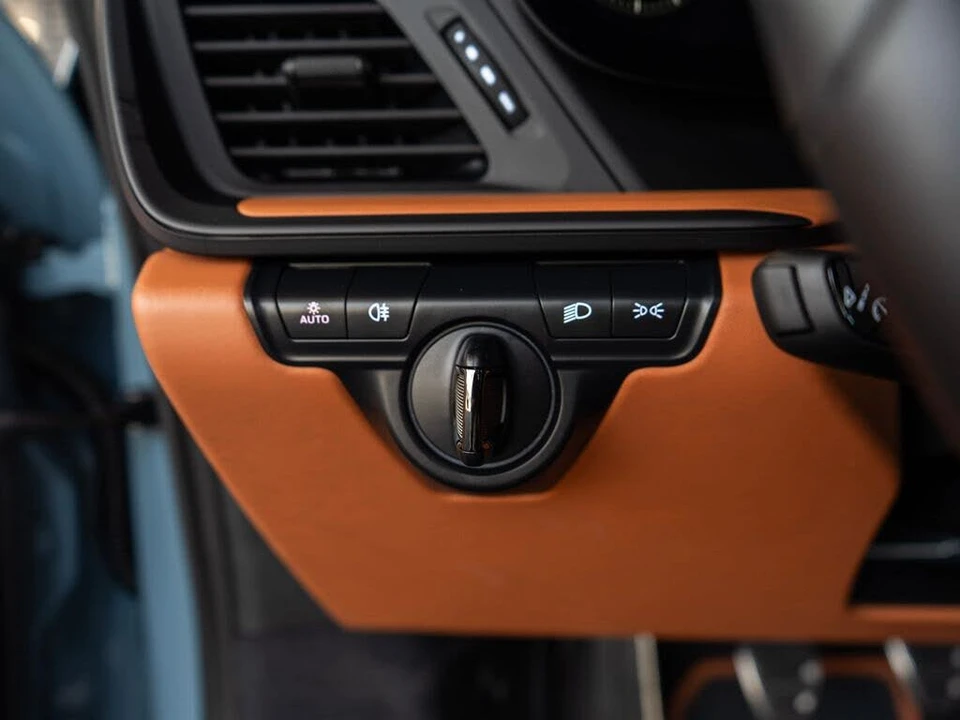 2024 Porsche 992 S/T - Image 22 of 31