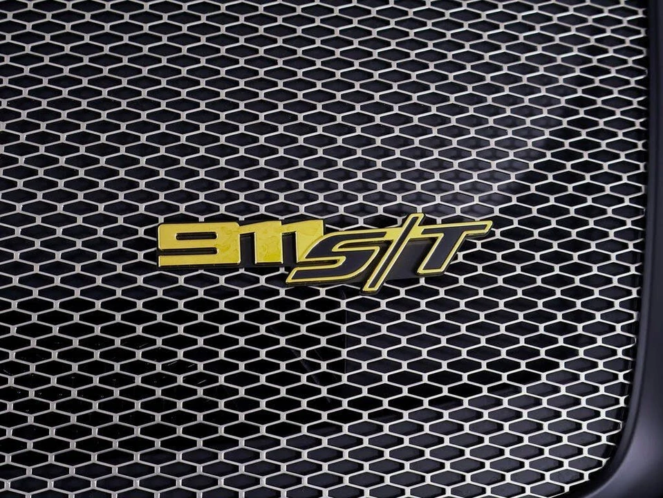2024 Porsche 992 S/T - Image 13 of 31