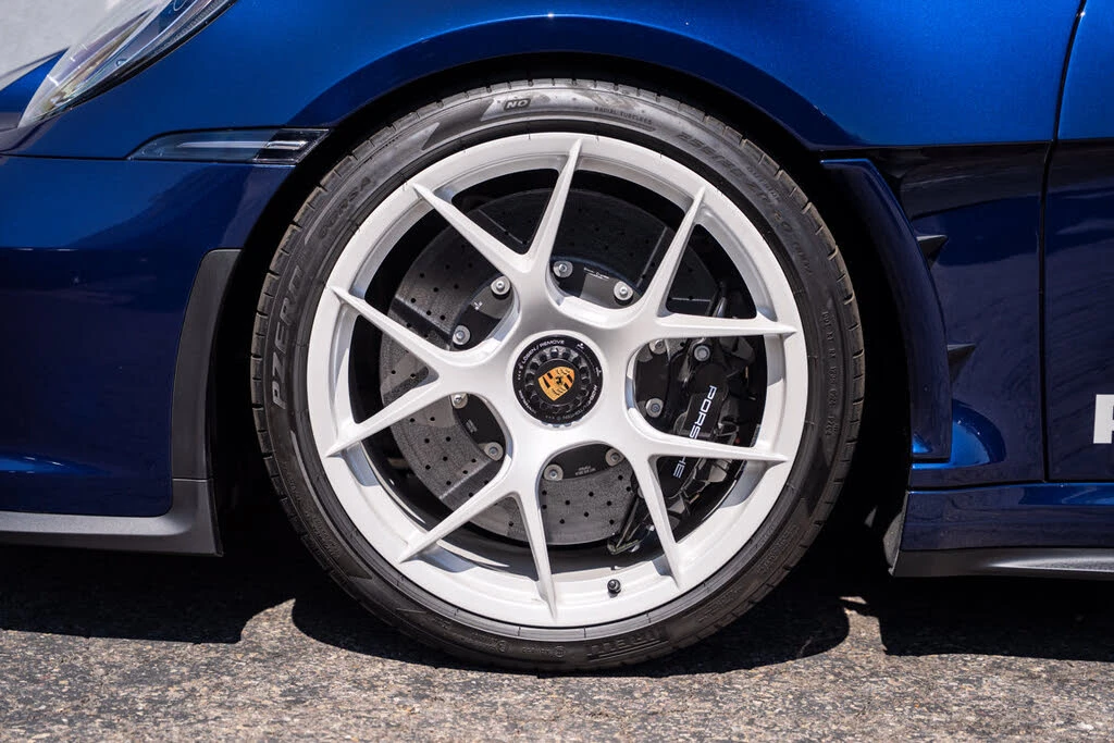 2024 Porsche 992 S/T - Image 15 of 31
