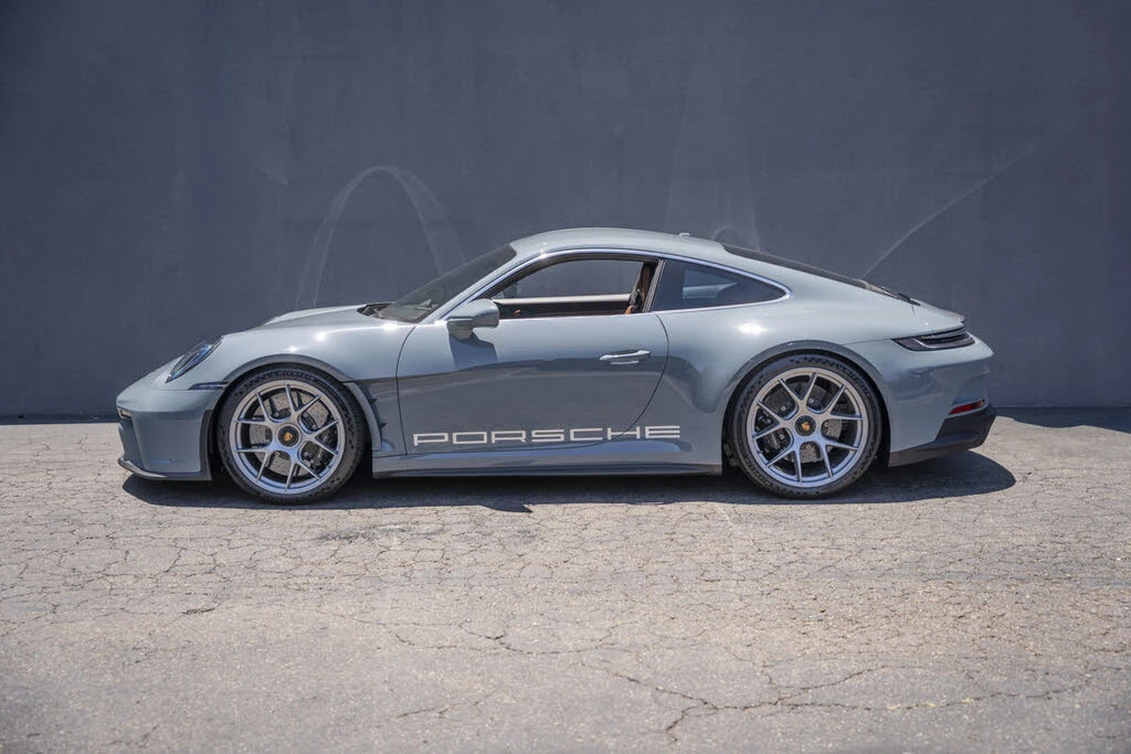 2024 Porsche 992 S/T - Image 2 of 31