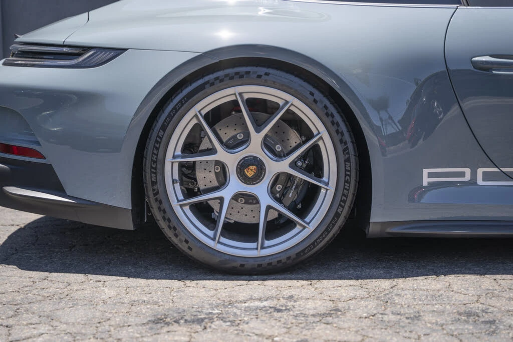 2024 Porsche 992 S/T - Image 11 of 31