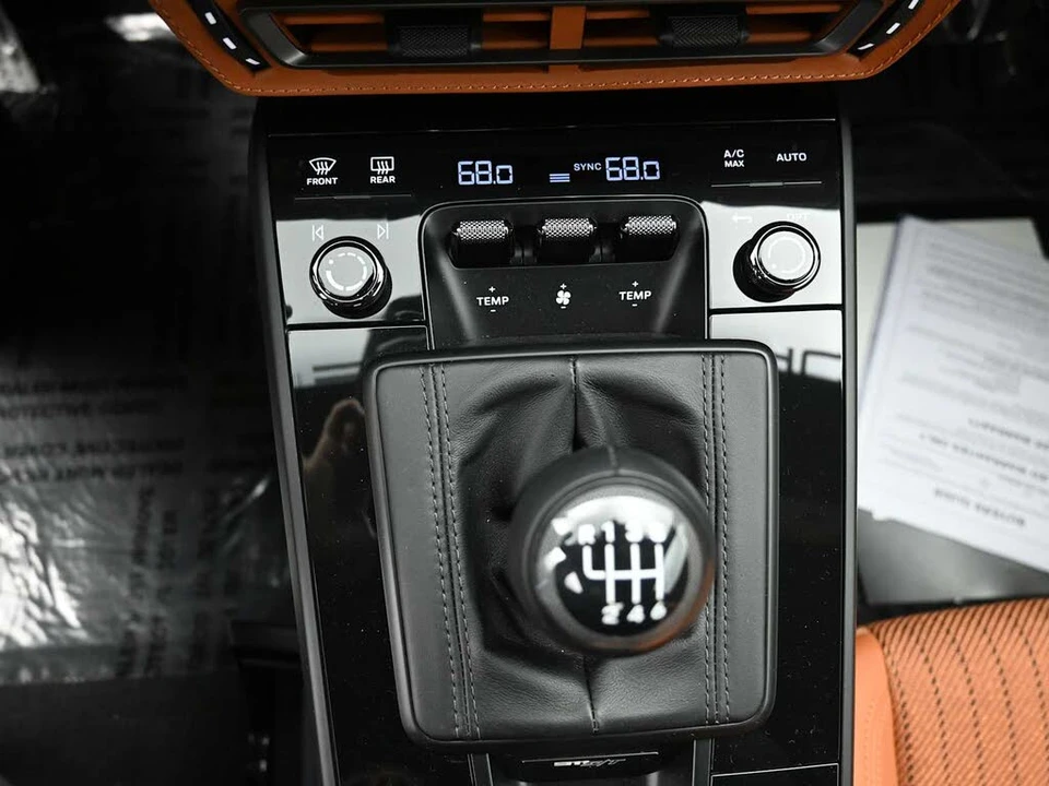 2024 Porsche 992 S/T - Image 19 of 31