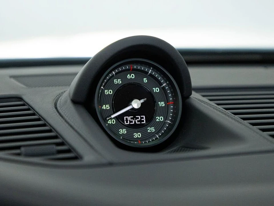 2024 Porsche 992 S/T - Image 13 of 31