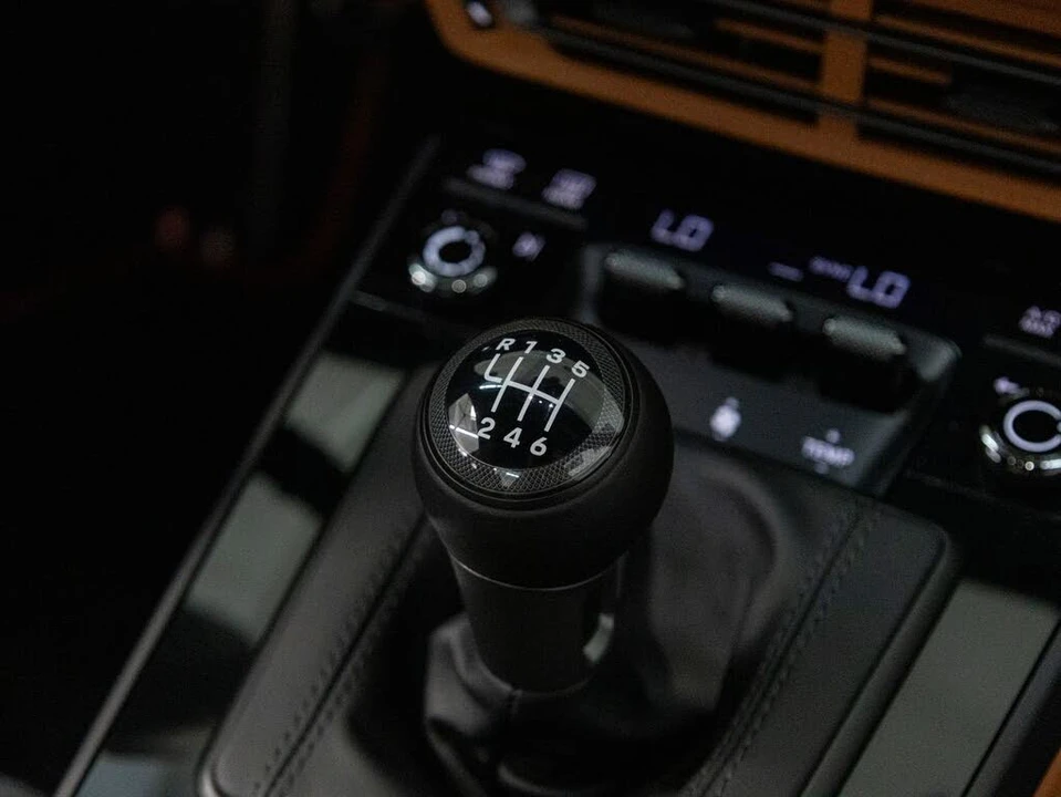 2024 Porsche 992 S/T - Image 17 of 31
