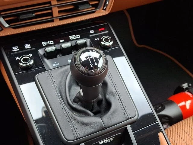 2024 Porsche 992 S/T - Image 17 of 31