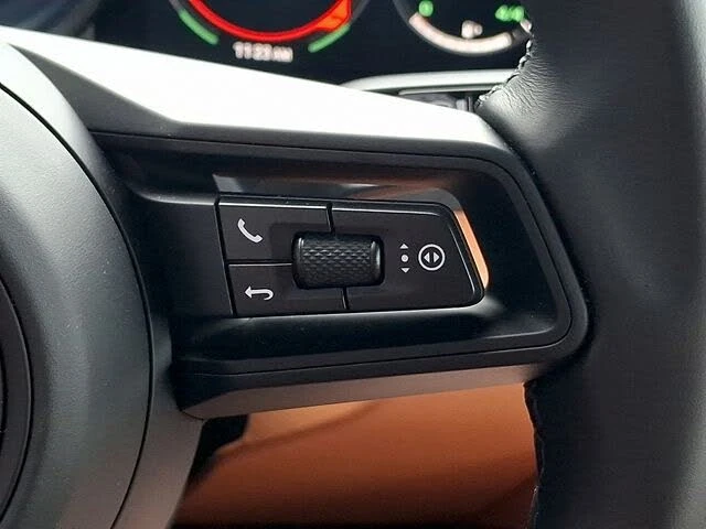 2024 Porsche 992 S/T - Image 25 of 31