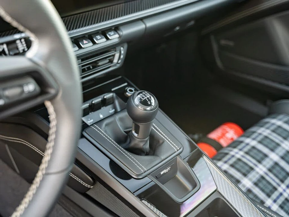 2024 Porsche 992 S/T - Image 19 of 31