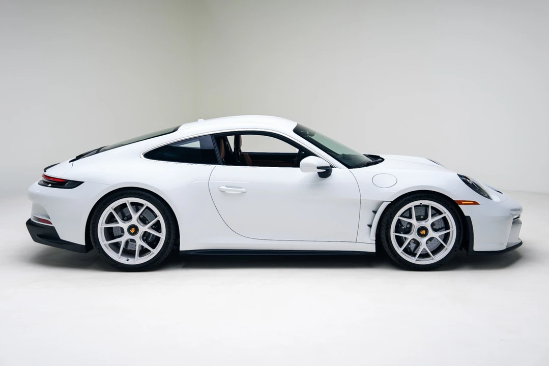 2024 Porsche 992 S/T - Image 19 of 21