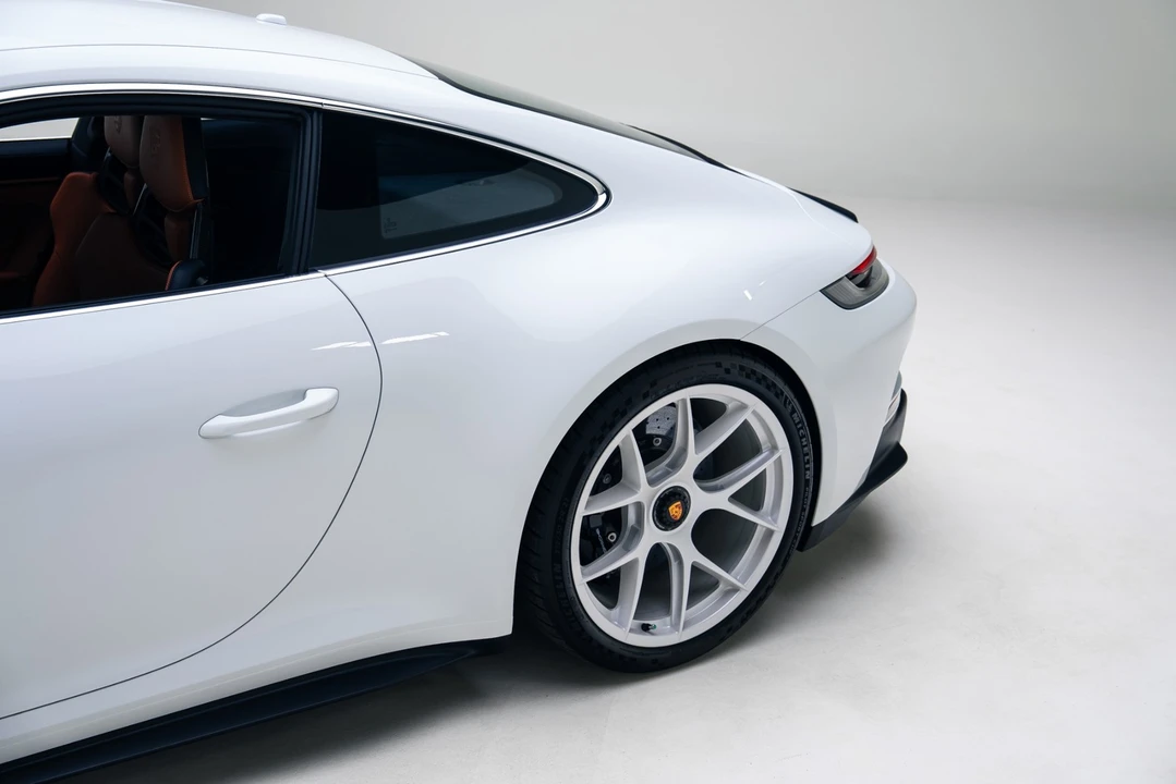 2024 Porsche 992 S/T - Image 17 of 21