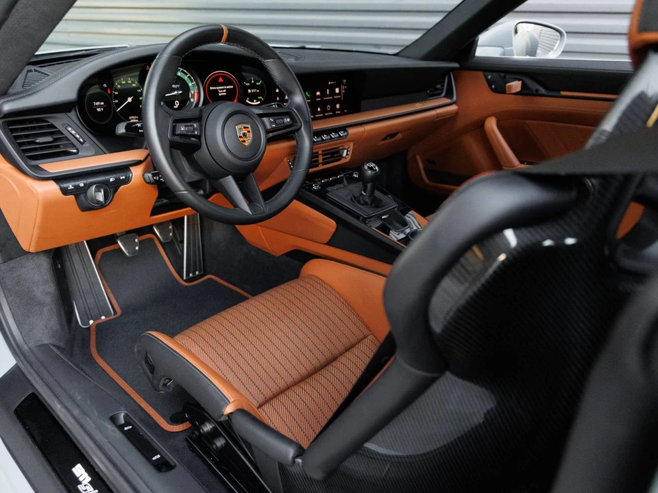 2024 Porsche 992 S/T - Image 4 of 4