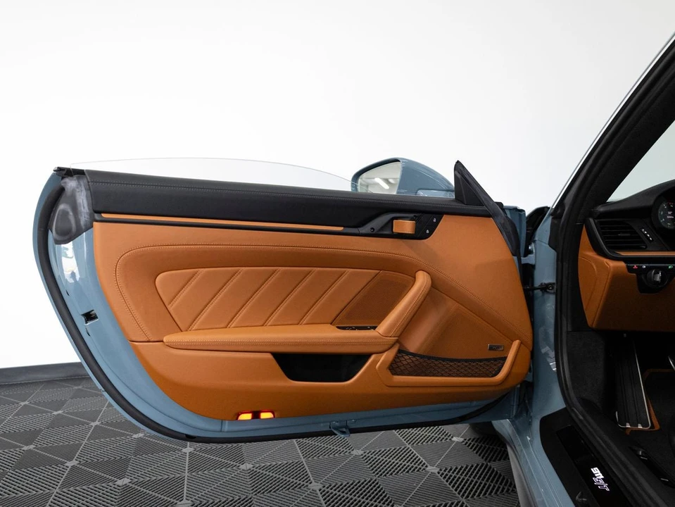 2024 Porsche 992 S/T - Image 11 of 31