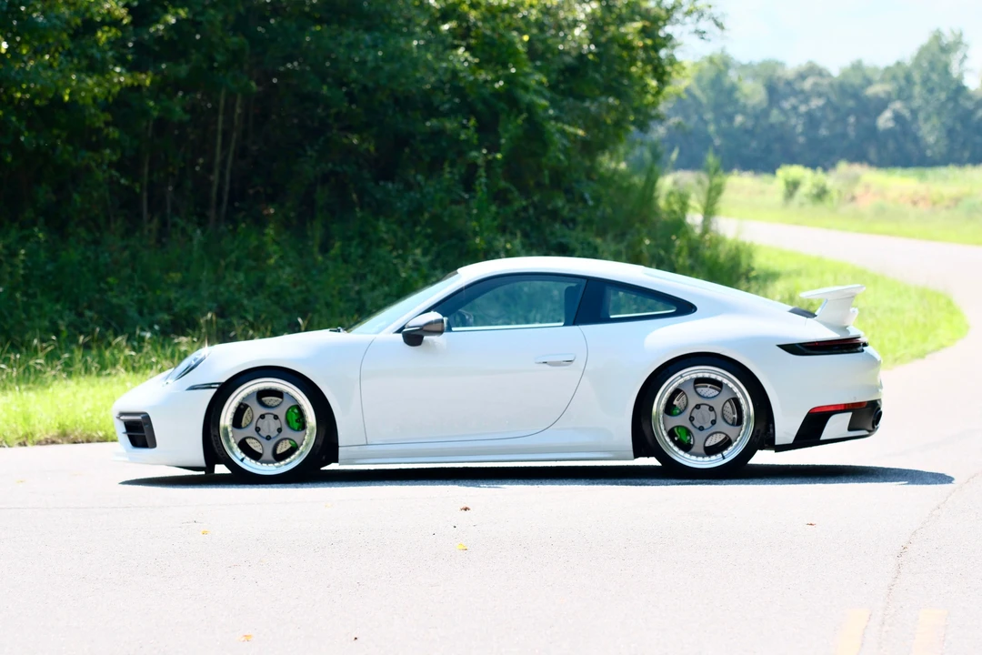 2024 Porsche 992 Carrera T - Image 7 of 31