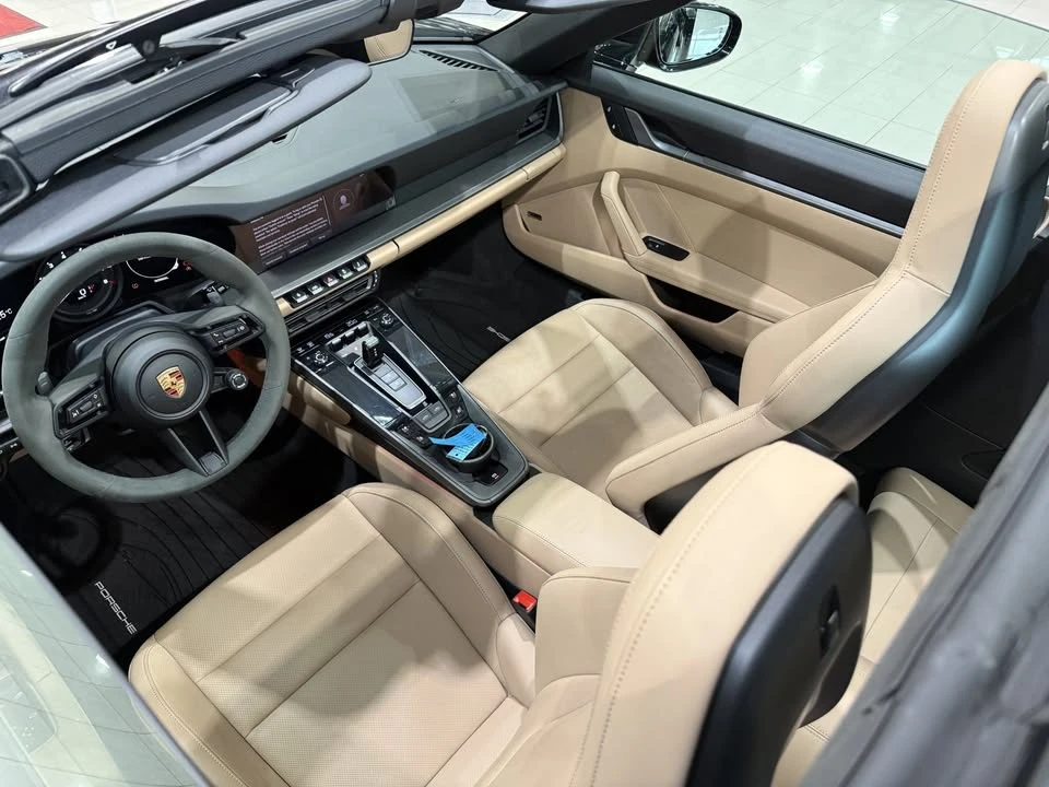 2024 Porsche 992 Targa 4 & 4S - Image 14 of 15
