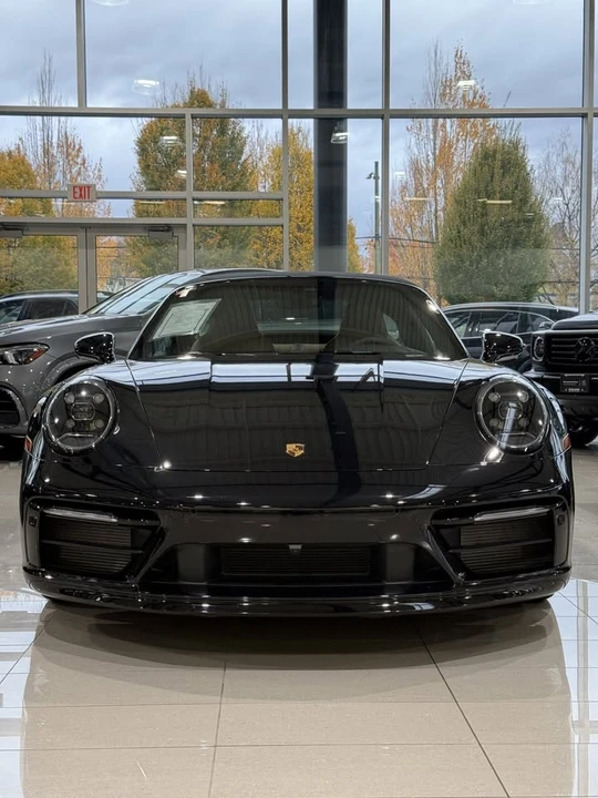 2024 Porsche 992 Targa 4 & 4S - Image 3 of 15