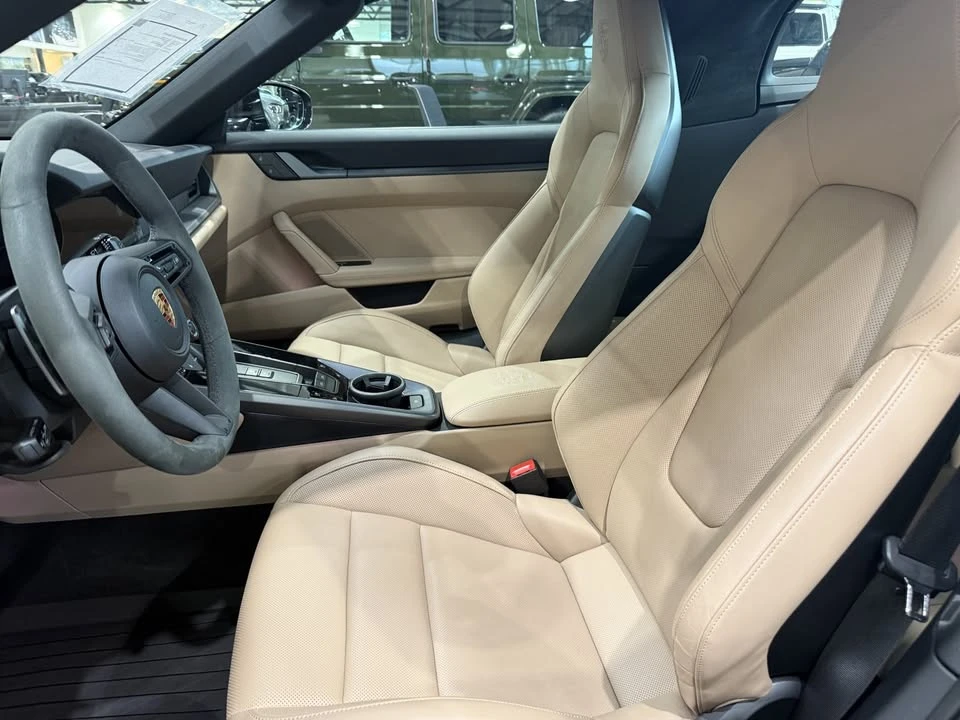 2024 Porsche 992 Targa 4 & 4S - Image 13 of 15