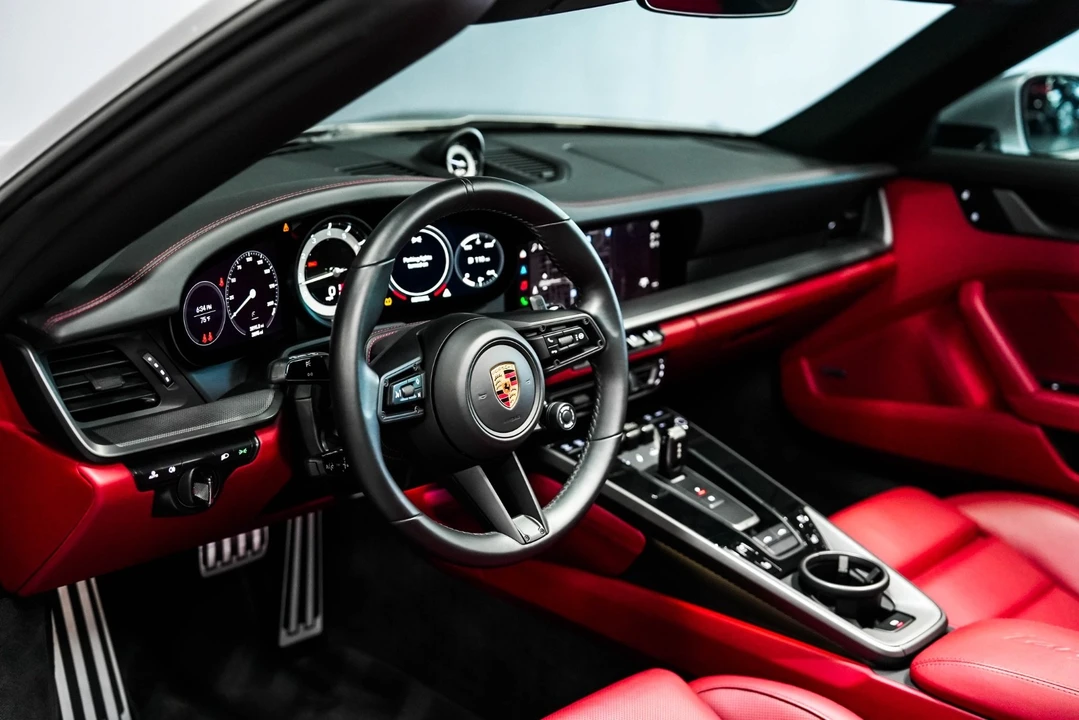 2024 Porsche 992 Targa 4 & 4S - Image 15 of 18