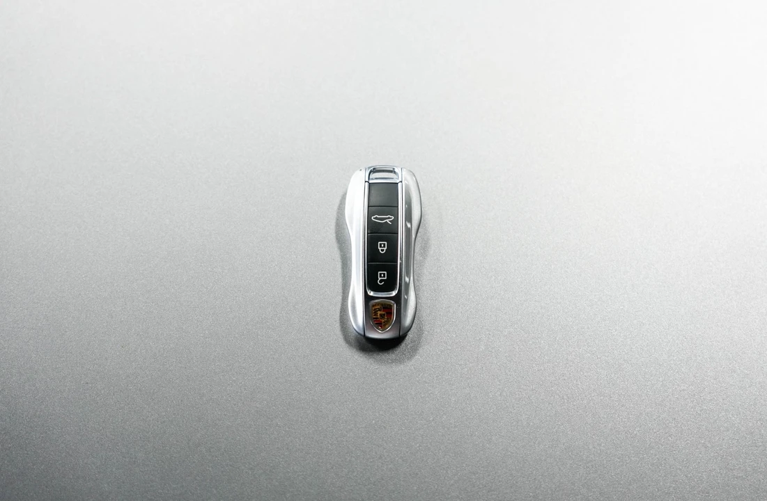 2024 Porsche 992 Targa 4 & 4S - Image 14 of 18